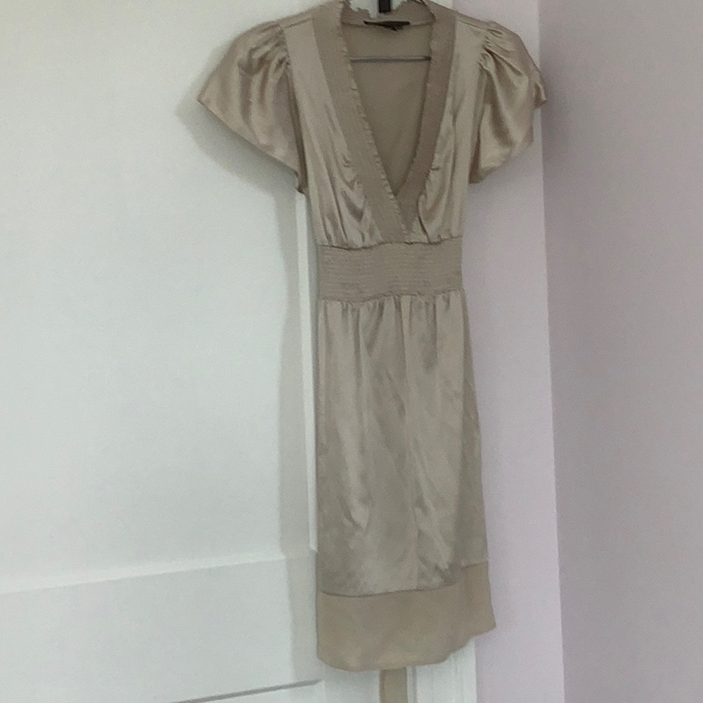 BCBGMaxAzria Cream Midi Dress with Timeless Elegance - Picture 3 of 5